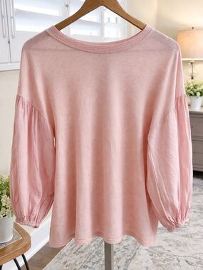 Velvet by Graham & Spencer Blush Pink Balloon Sleeve Tee: 100% Cotton, Like New